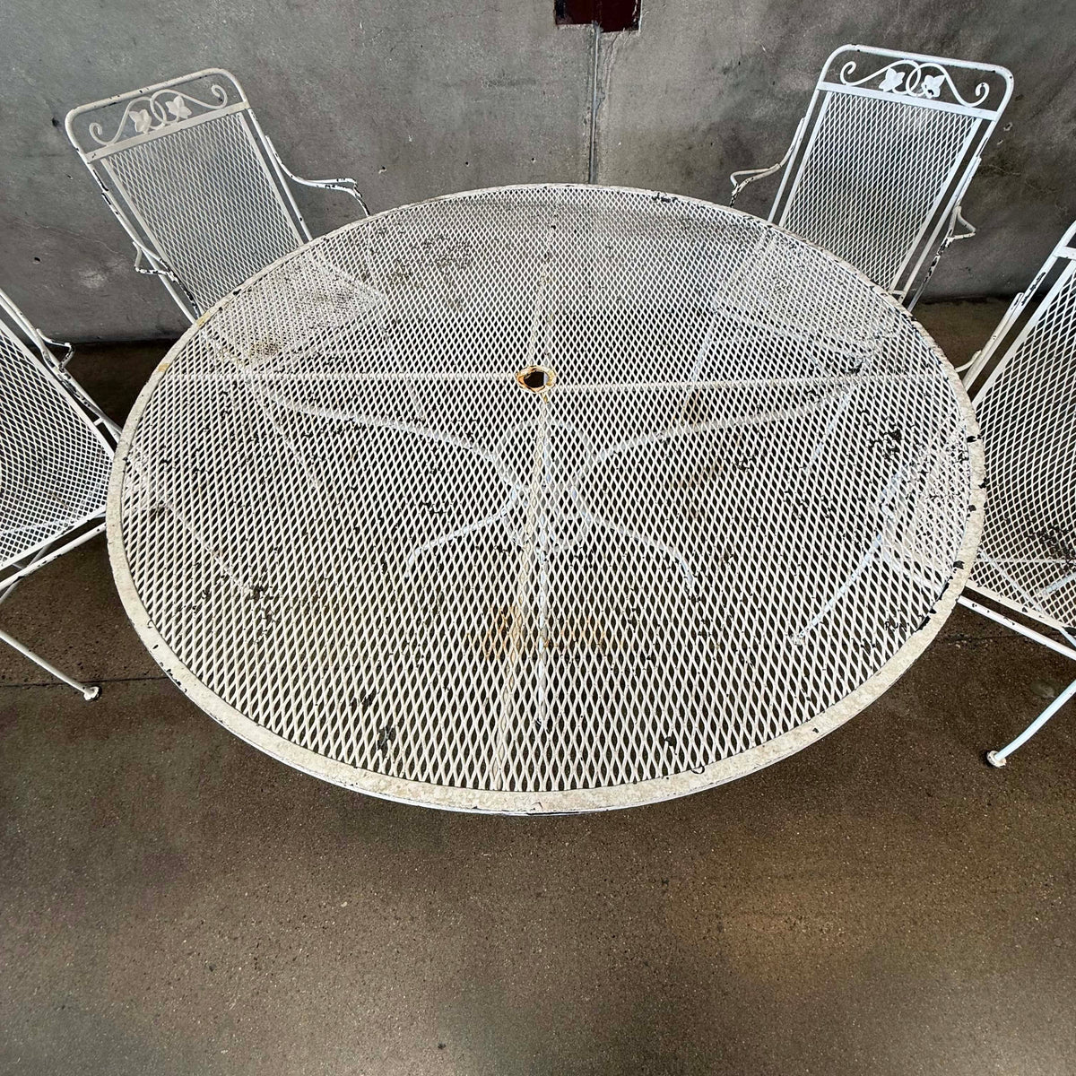 Vintage Mid Century Modern Irion Mesh Patio Set