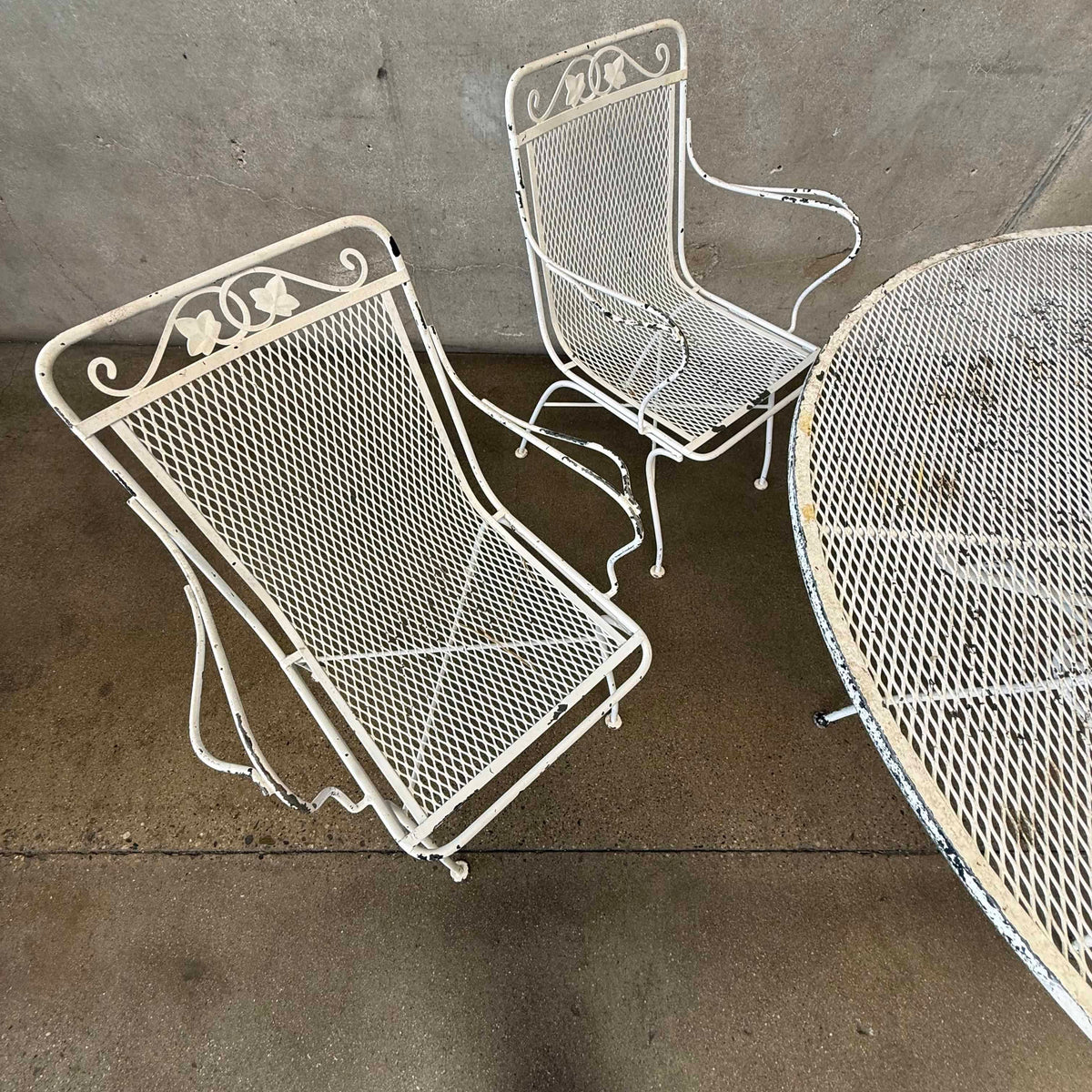 Vintage Mid Century Modern Irion Mesh Patio Set