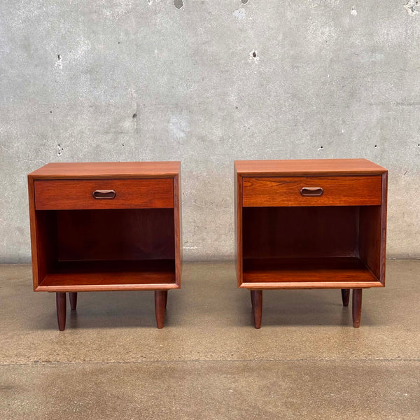Pair of Mid Century Nightstands