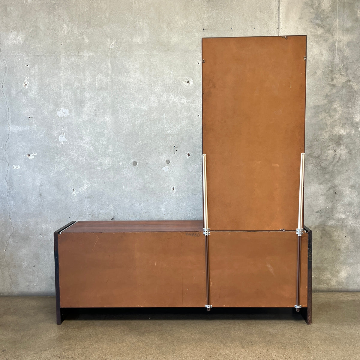 Glenn of California 6 Drawer Dresser w/Mirror