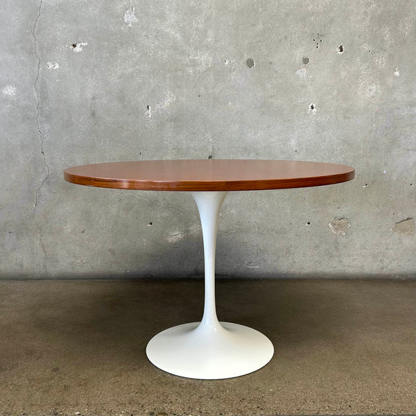 Eero Saarinen for Florence Tulip Original Round Walnut Dining Table