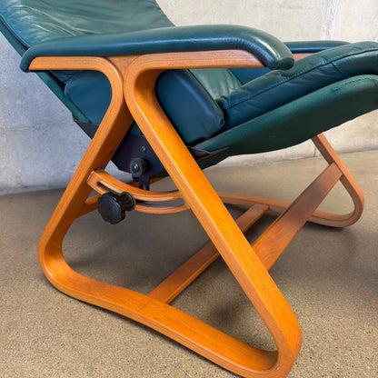 Vintage Green Leather Nepsco Backsaver Zero Gravity Lounge Chair
