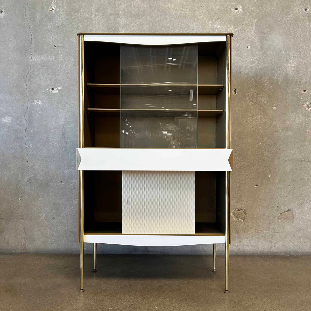Mid Century Modern 1950s - 1960s White/Gold Cabinet