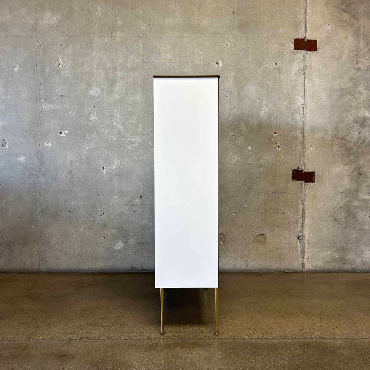 Mid Century Modern 1950s - 1960s White/Gold Cabinet