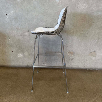 Mid Century Modern Wire Metal Bar Stool in the Style of Harry Bertoia