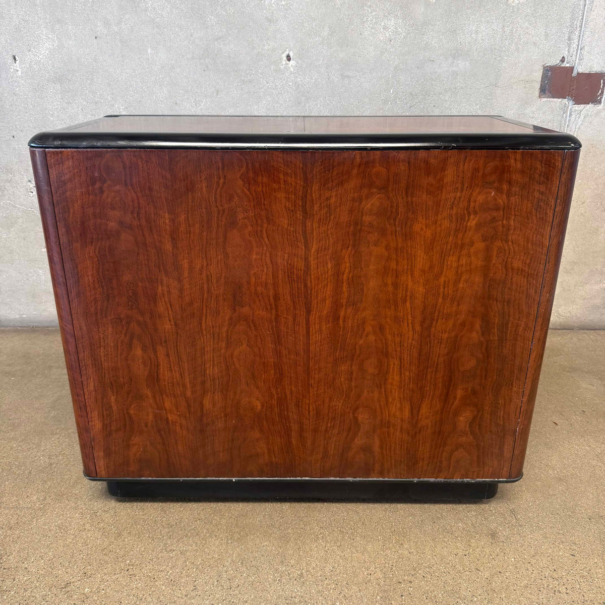 Drexel 1940s-1950s Art Deco Rolling Server/Bar Cabinet