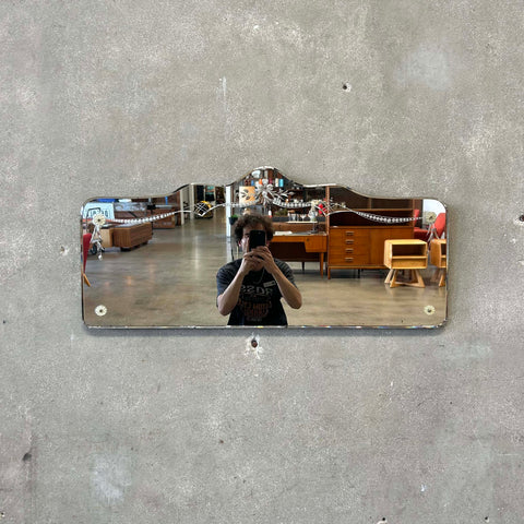 Vintage & Mid-Century Modern Decorative Wall Mirrors in Long Beach, CA