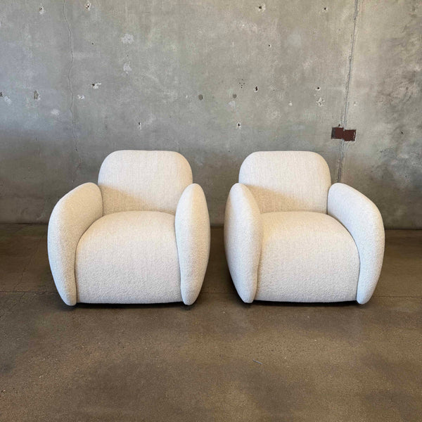 Pair of Vereien Modernist Swivel Chairs in Ivory Boucle