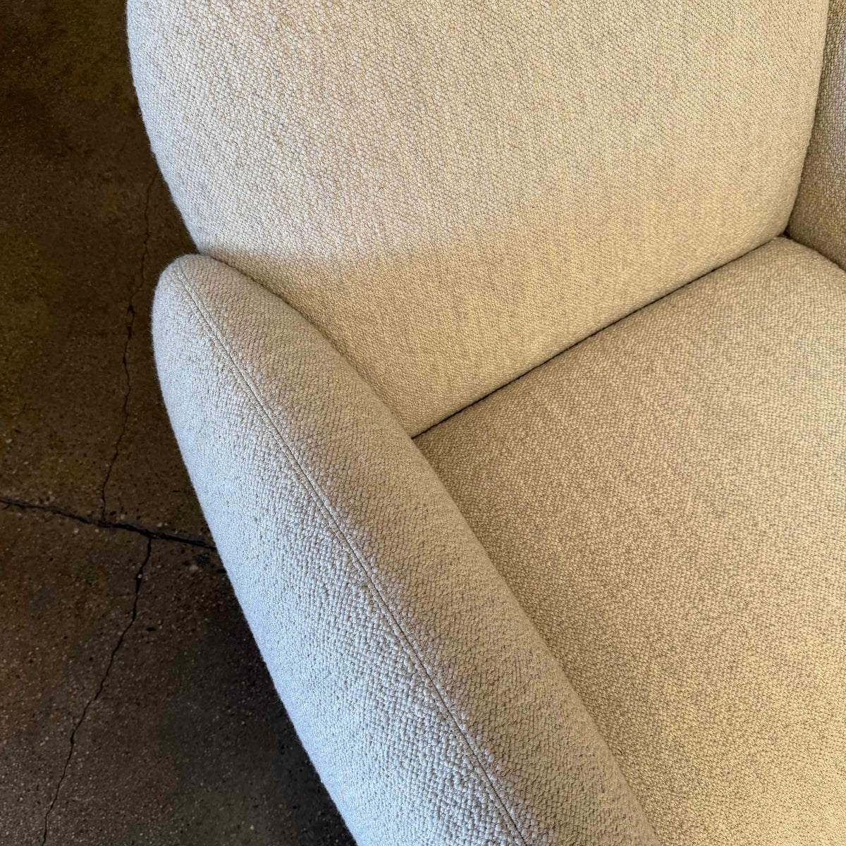 Pair of Vereien Modernist Swivel Chairs in Ivory Boucle
