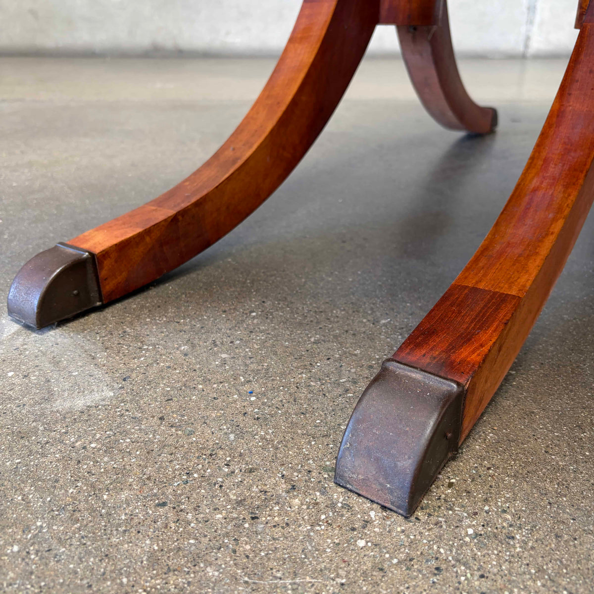 Mid Century Dining Table By Duncan Phyfe for Craddock