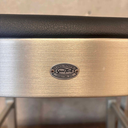 Pair Good Form Aluminum & Vinyl Chairs
