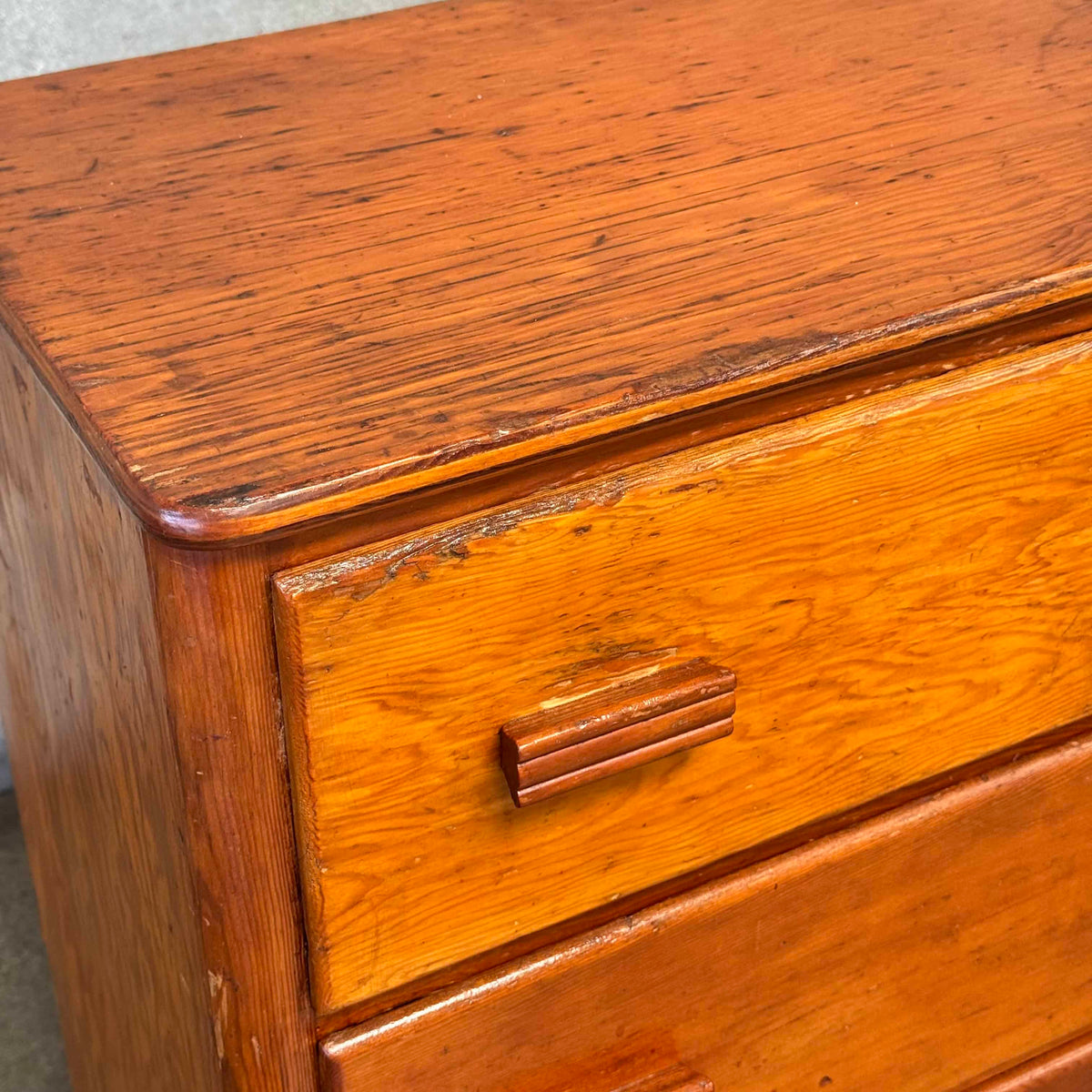 Pine Douglas Petite Deco Chest of Drawers