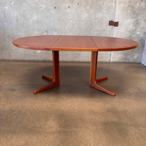 RagMenHardGoods Vintage Antiques & Home Décor