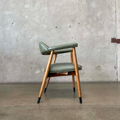 Mid Century Modern Chair by Shelby Williams