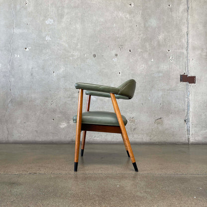 Mid Century Modern Chair by Shelby Williams