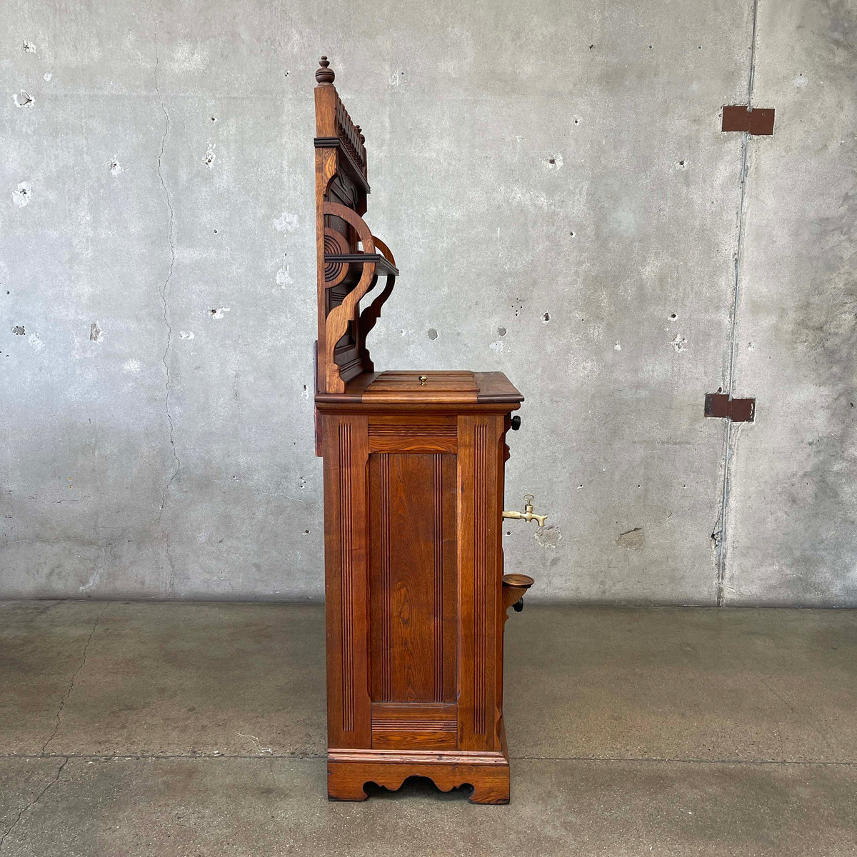 Antique "Ice Berg Chief" Oakwood Icebox