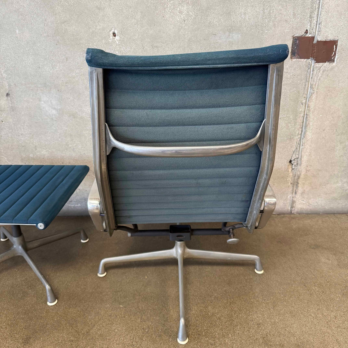 Vintage Herman Miller Aluminum Group Lounge Chair & Ottoman