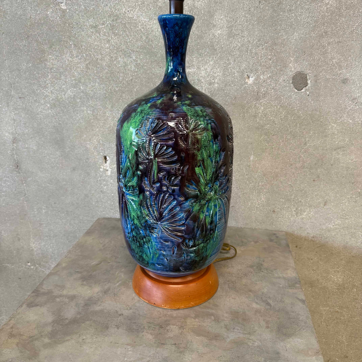 Mid Century Modern Monumental Blue Green Floral Etched Table Lamp