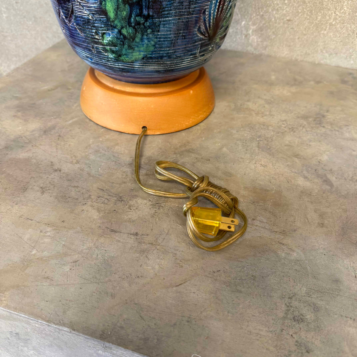 Mid Century Modern Monumental Blue Green Floral Etched Table Lamp