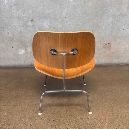 Herman Miller Eames Style Molded Plywood Chair In Oak