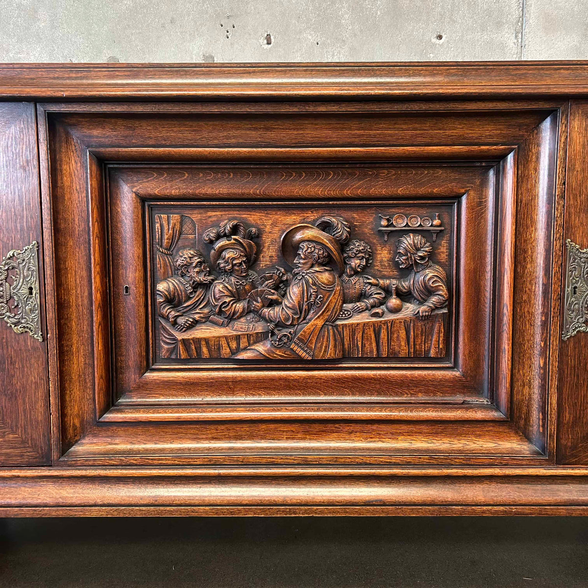 Quarter Sawn Oak Vintage Sideboard/ Credenza - No Key