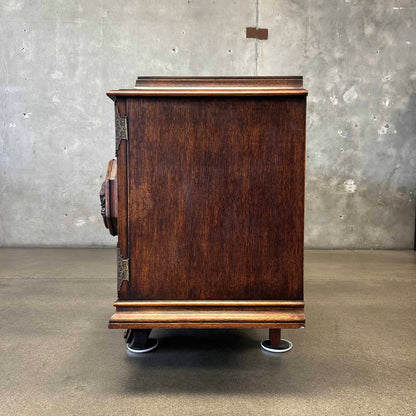 Quarter Sawn Oak Vintage Sideboard/ Credenza - No Key