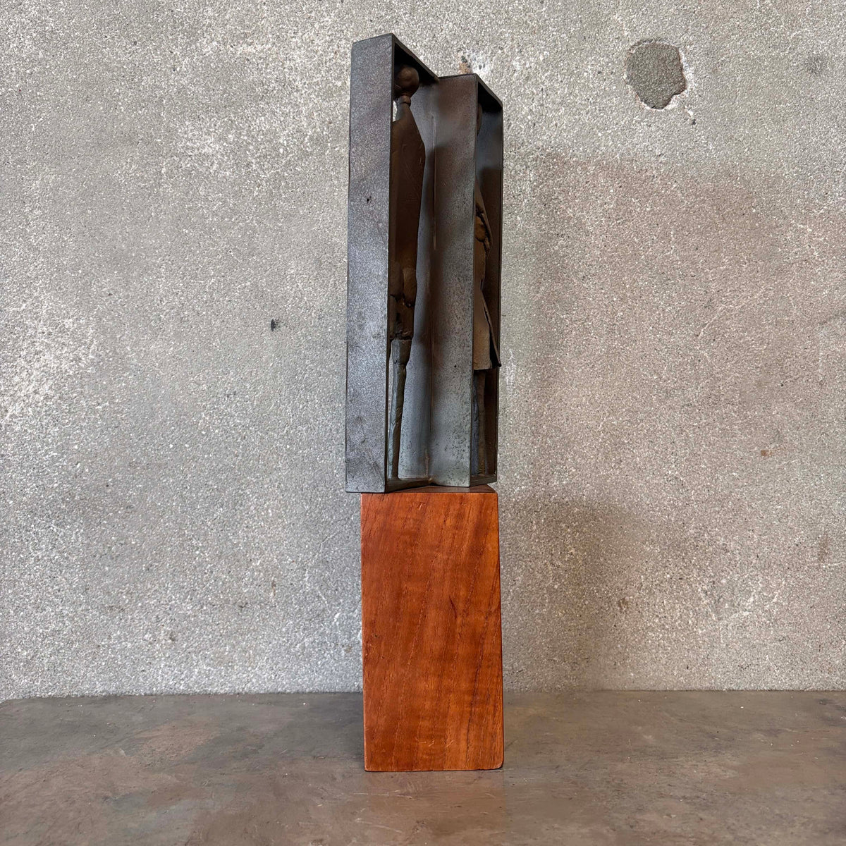 Howard Hitchcock (1927 - 2016) Sculpture