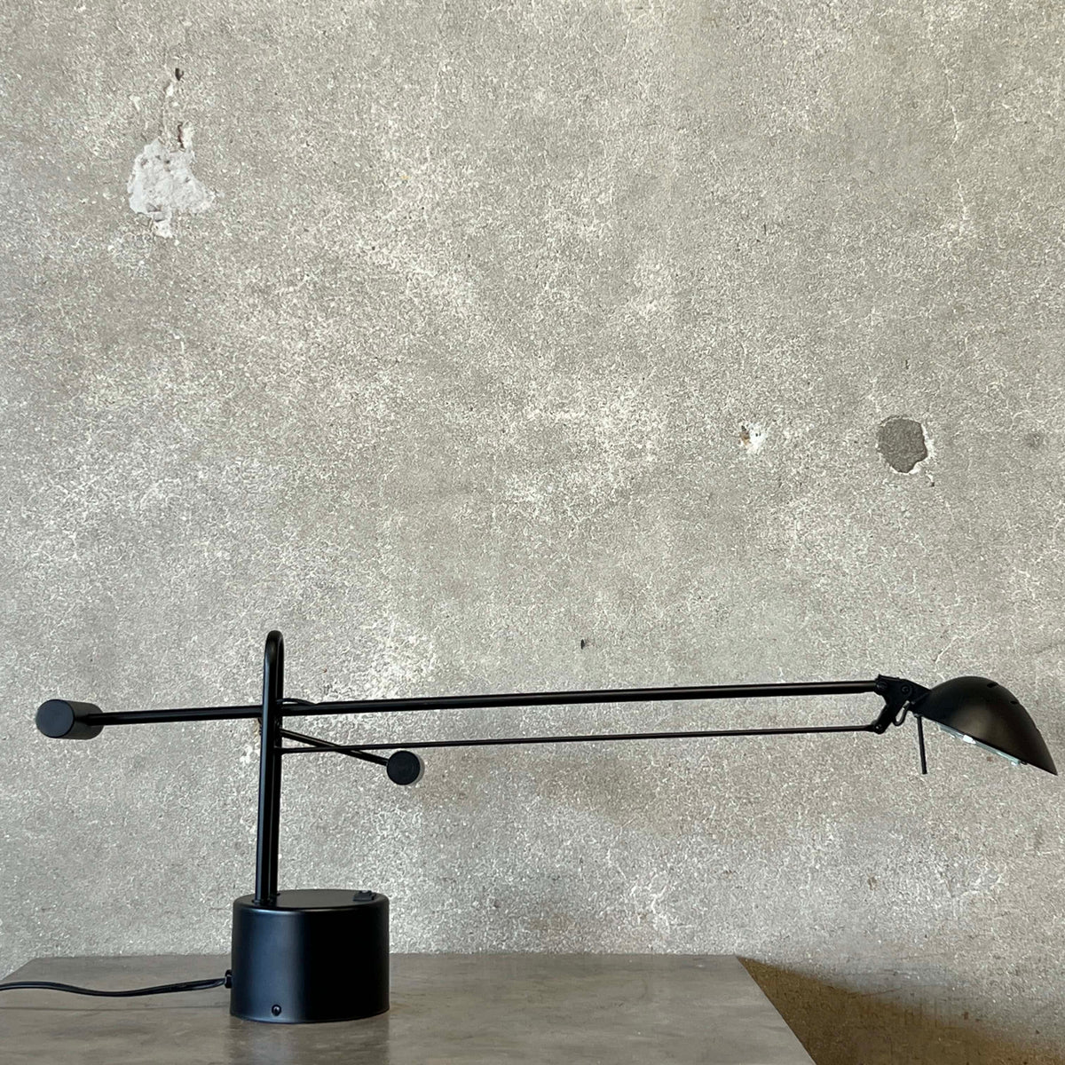 Vintage Adjustable Post Modern Black Desk Lamp