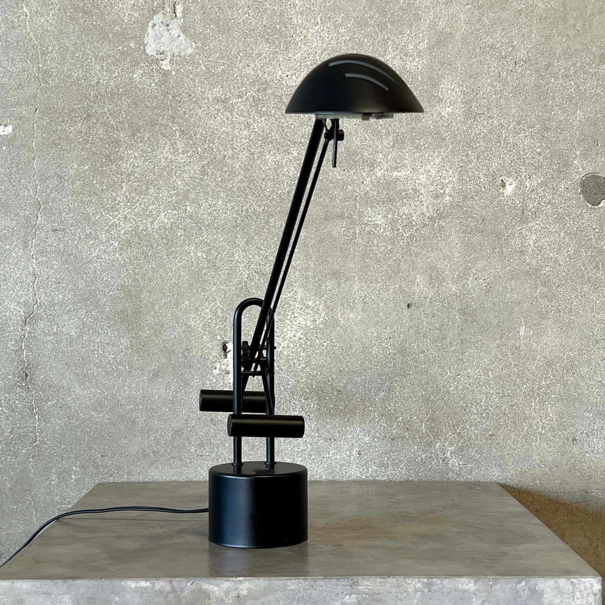 Vintage Adjustable Post Modern Black Desk Lamp