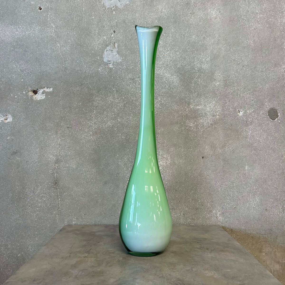 Empoli Swung Glass Vase (Green)