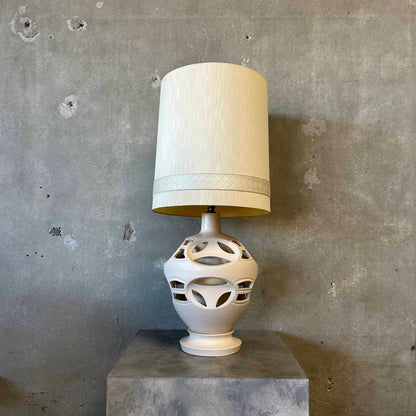 Vintage 3-Way Socket Table Lamp w/ Light-Up Base