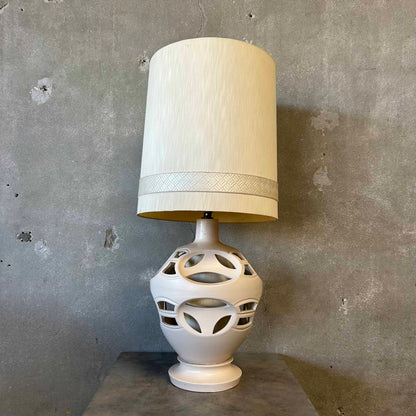 Vintage 3-Way Socket Table Lamp w/ Light-Up Base