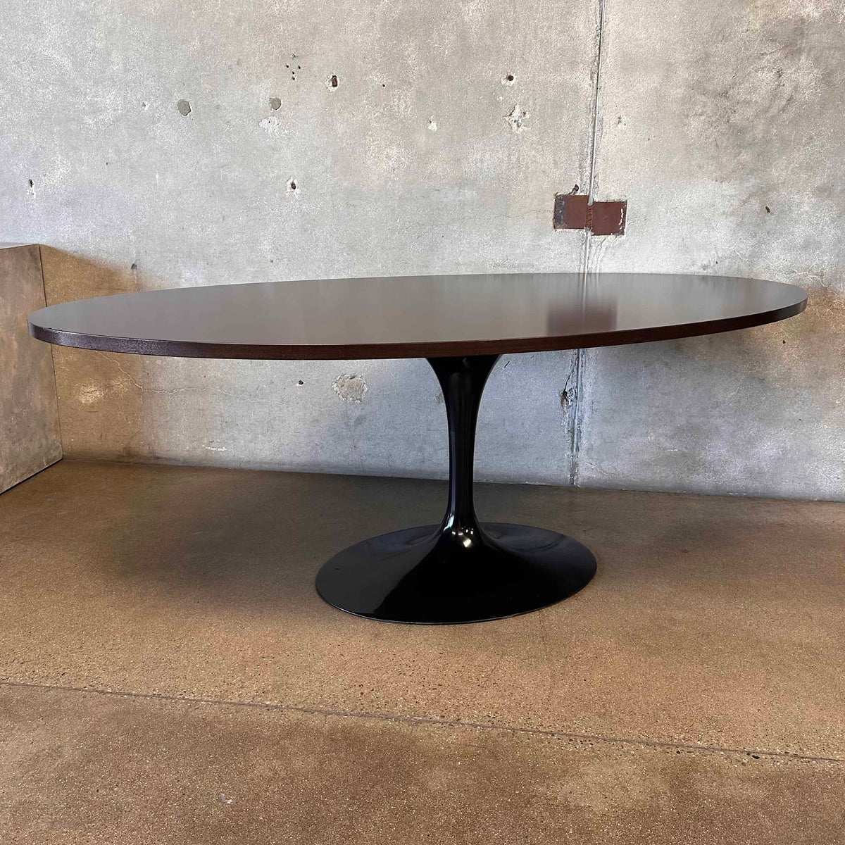 Florence Knoll For Eero Saarinen Dark Walnut Black Knoll Base Dining Table