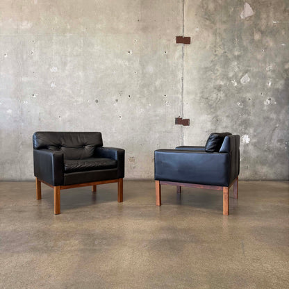 Pair Peem-Oy Leather Lounge Chairs Finland, c. 1965