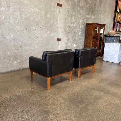 Pair Peem-Oy Leather Lounge Chairs Finland, c. 1965