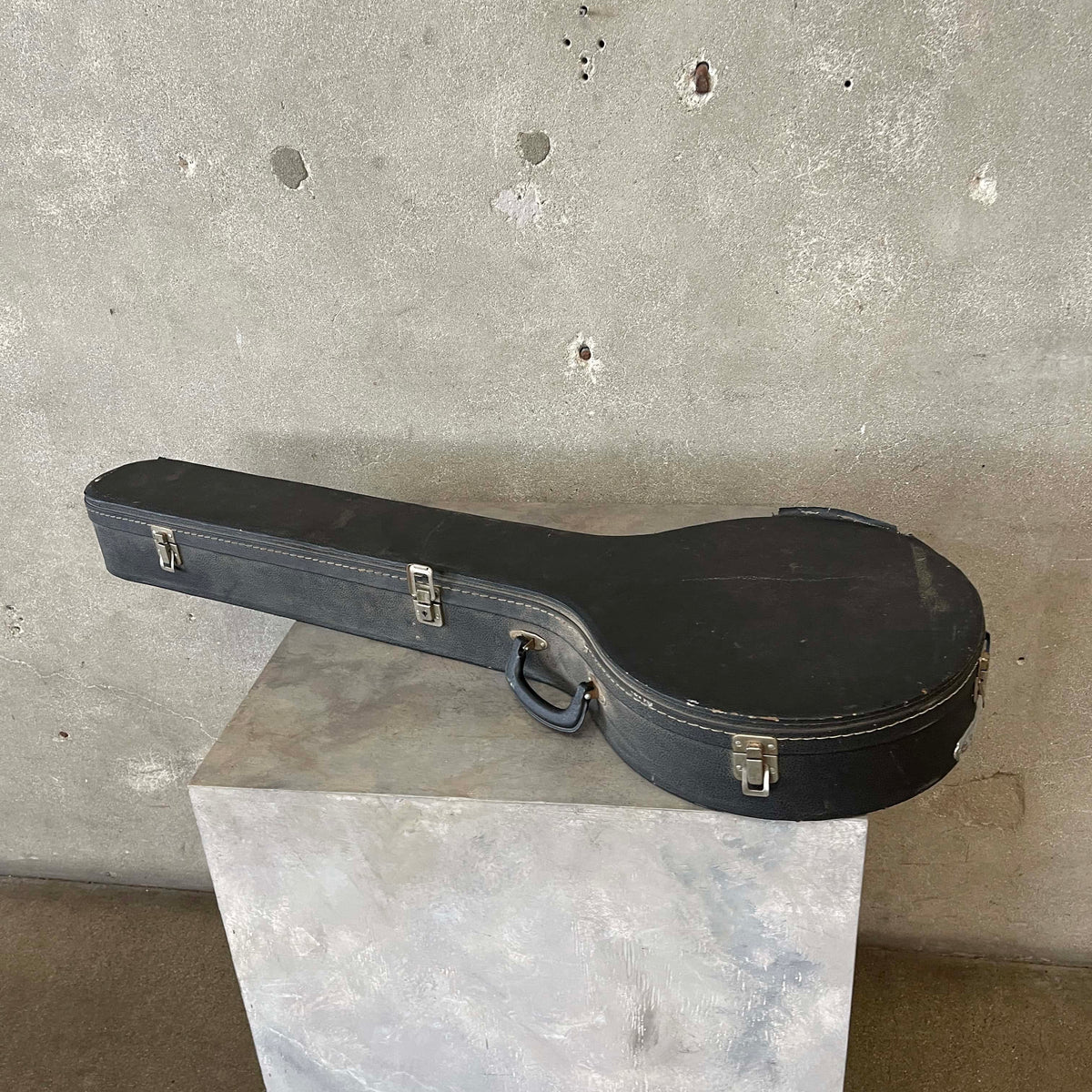 Vintage 5 String Banjo w/ Case