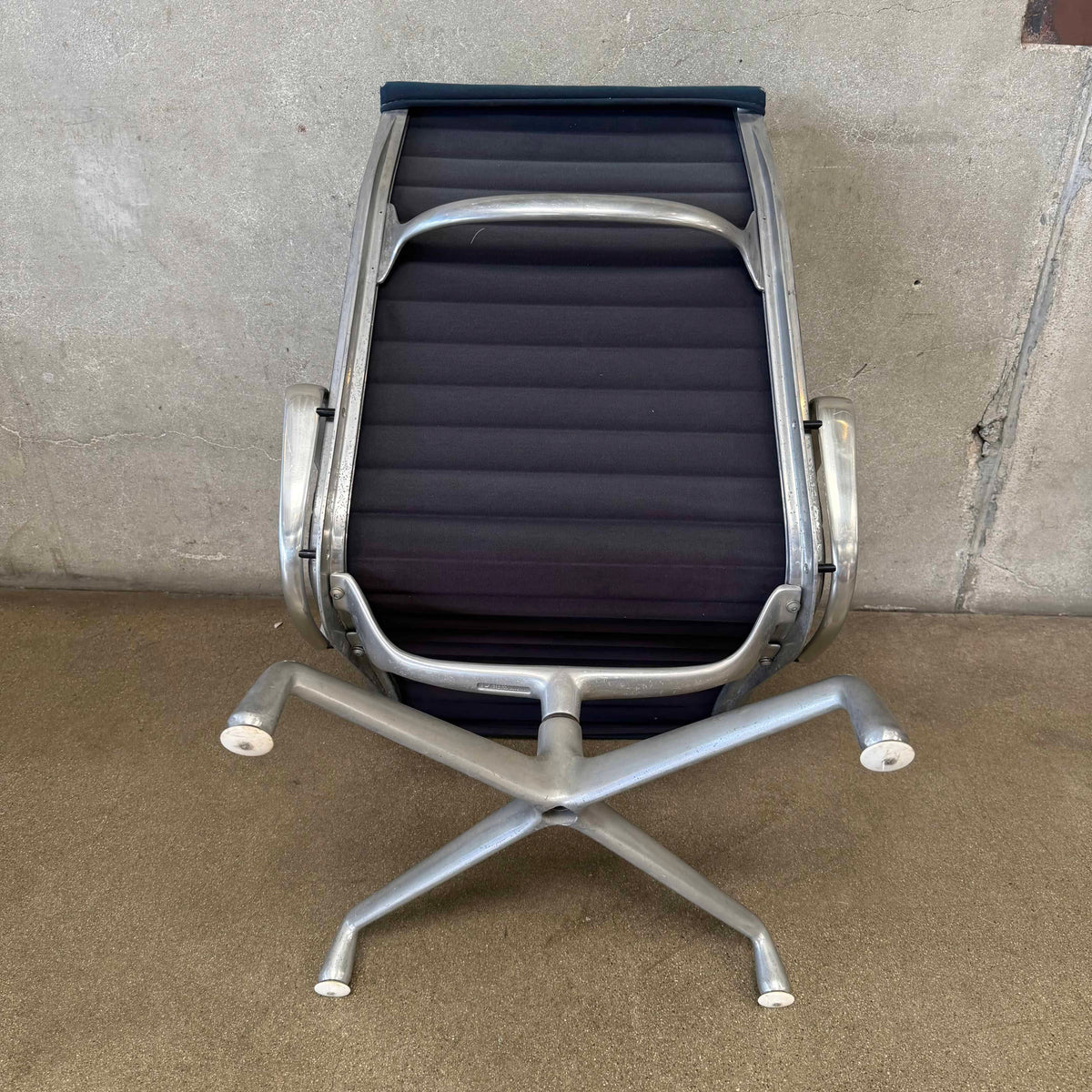 1980 Herman Miller Eames Aluminum Group Office Chair #2