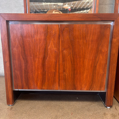 Pair of Mid Century Modern Dillingham Night/Vanity Stand With Mirrors