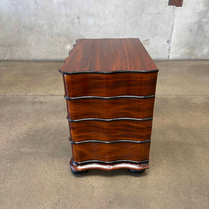 Alfonso Marina Chest