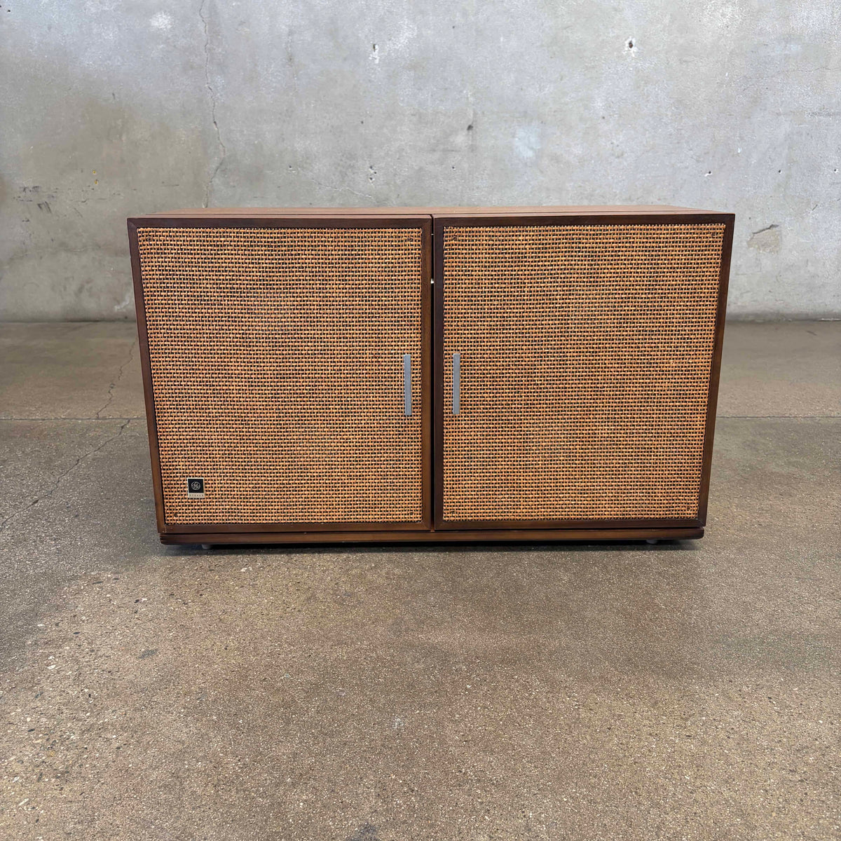 Vintage Stereophonic Radio and Vinyl System