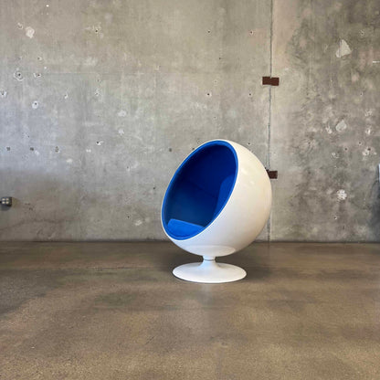Vintage Ball Chair