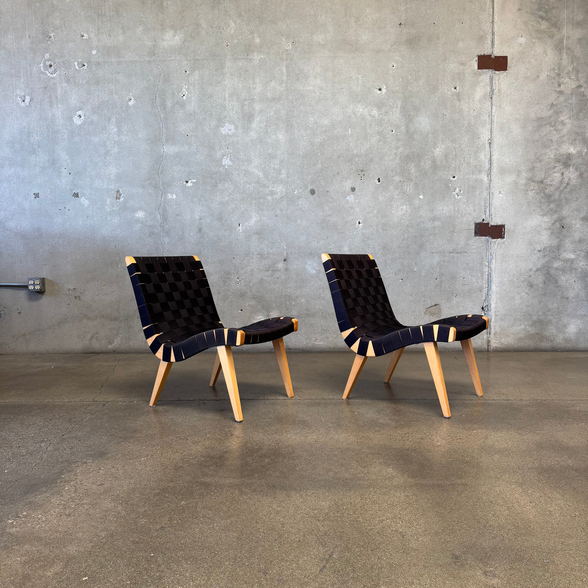 Pair Of Risom Lounge Chairs In The Style Of Jens Risom