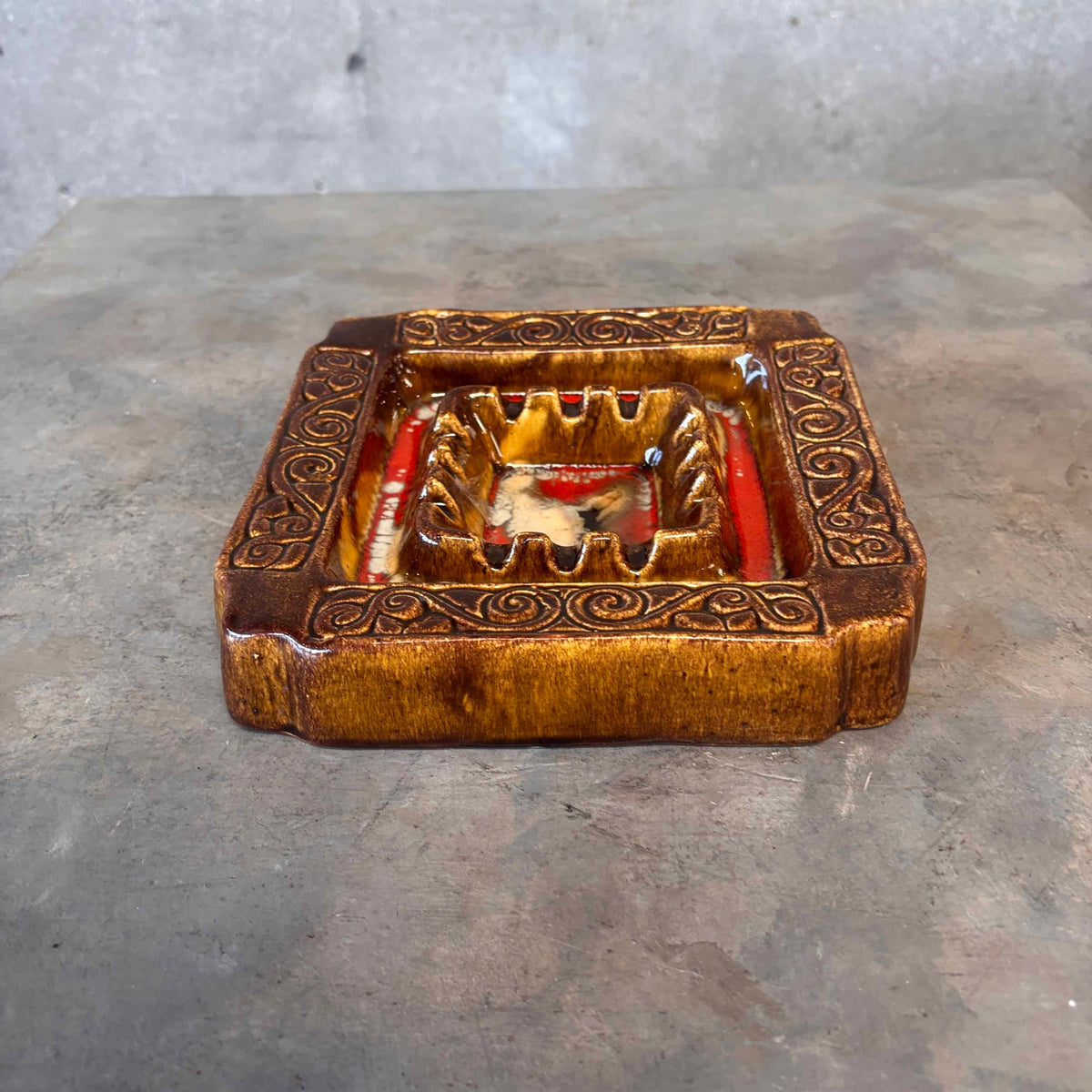 Mid Century Modern Ash Tray