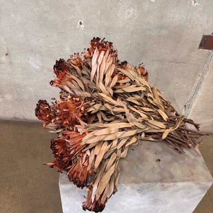Dried Flower Bunch From the Estate of Dianne Keaton #1