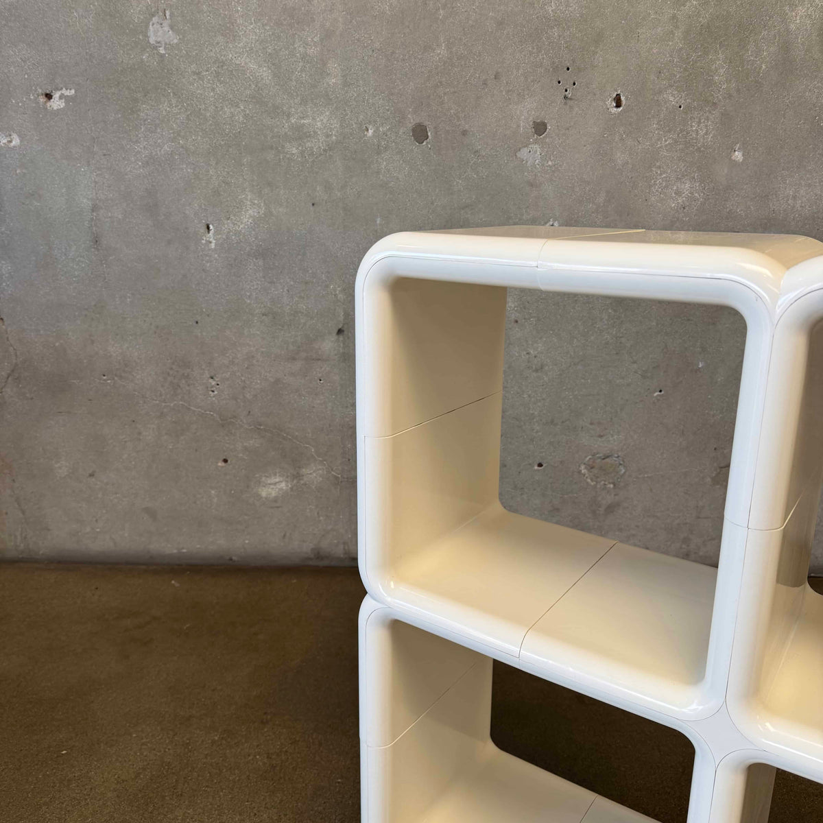 Limbo Style Shelf