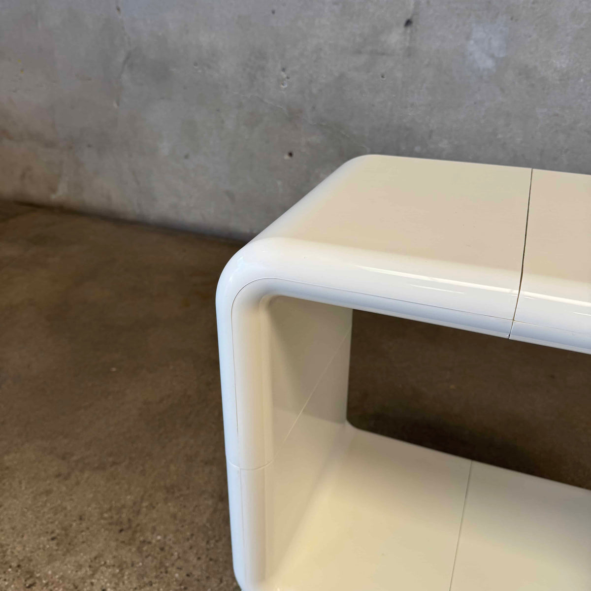 Limbo Style Small Shelf
