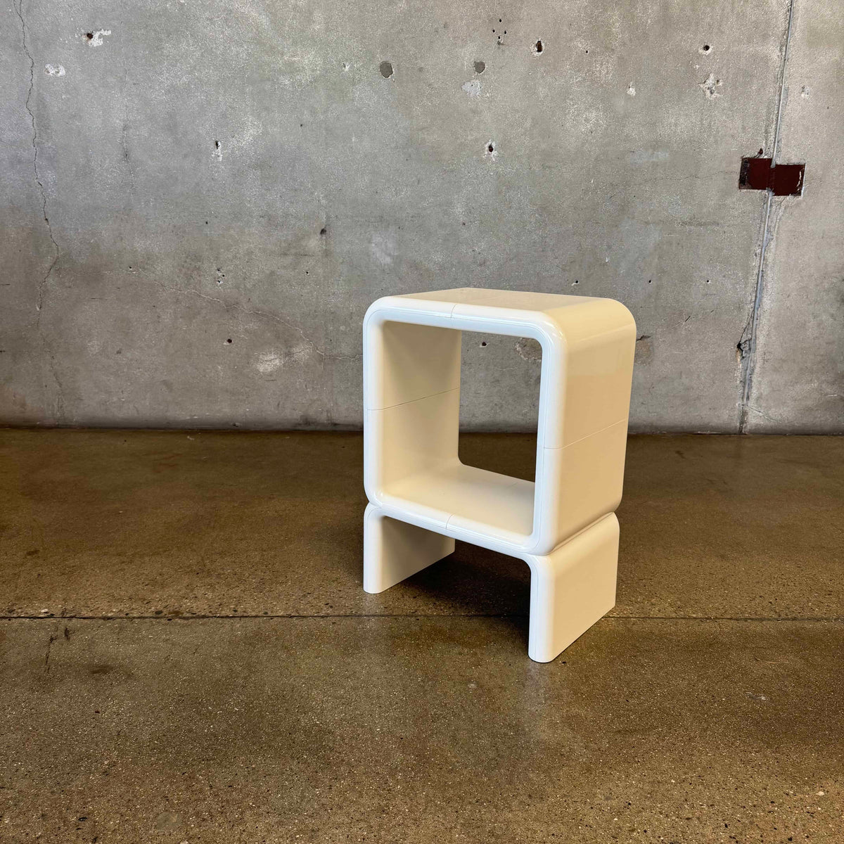 Limbo Style Small Shelf