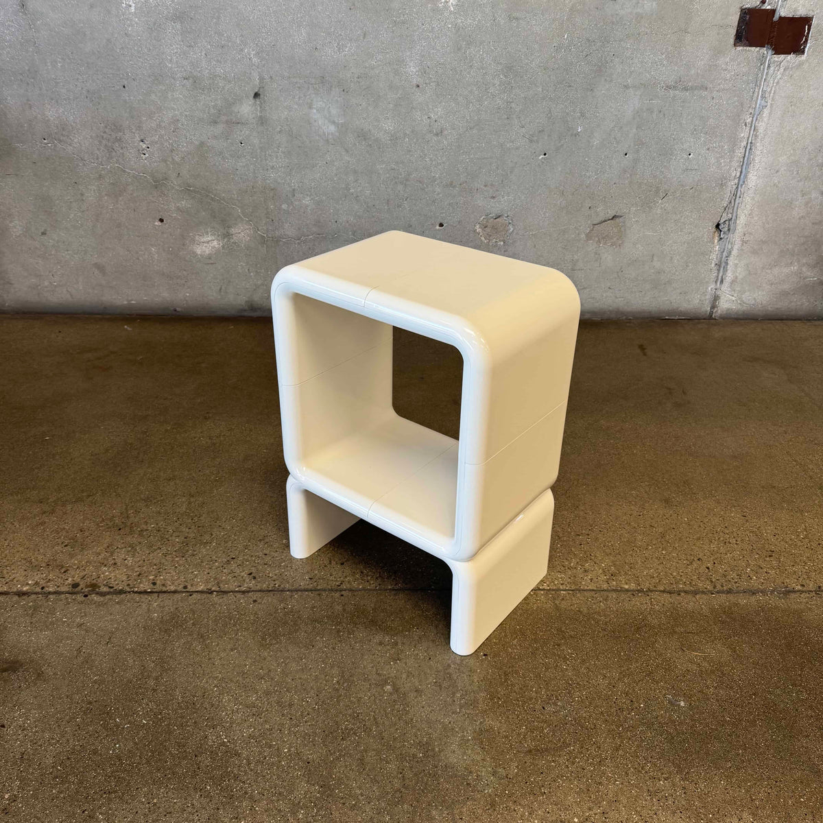 Limbo Style Small Shelf