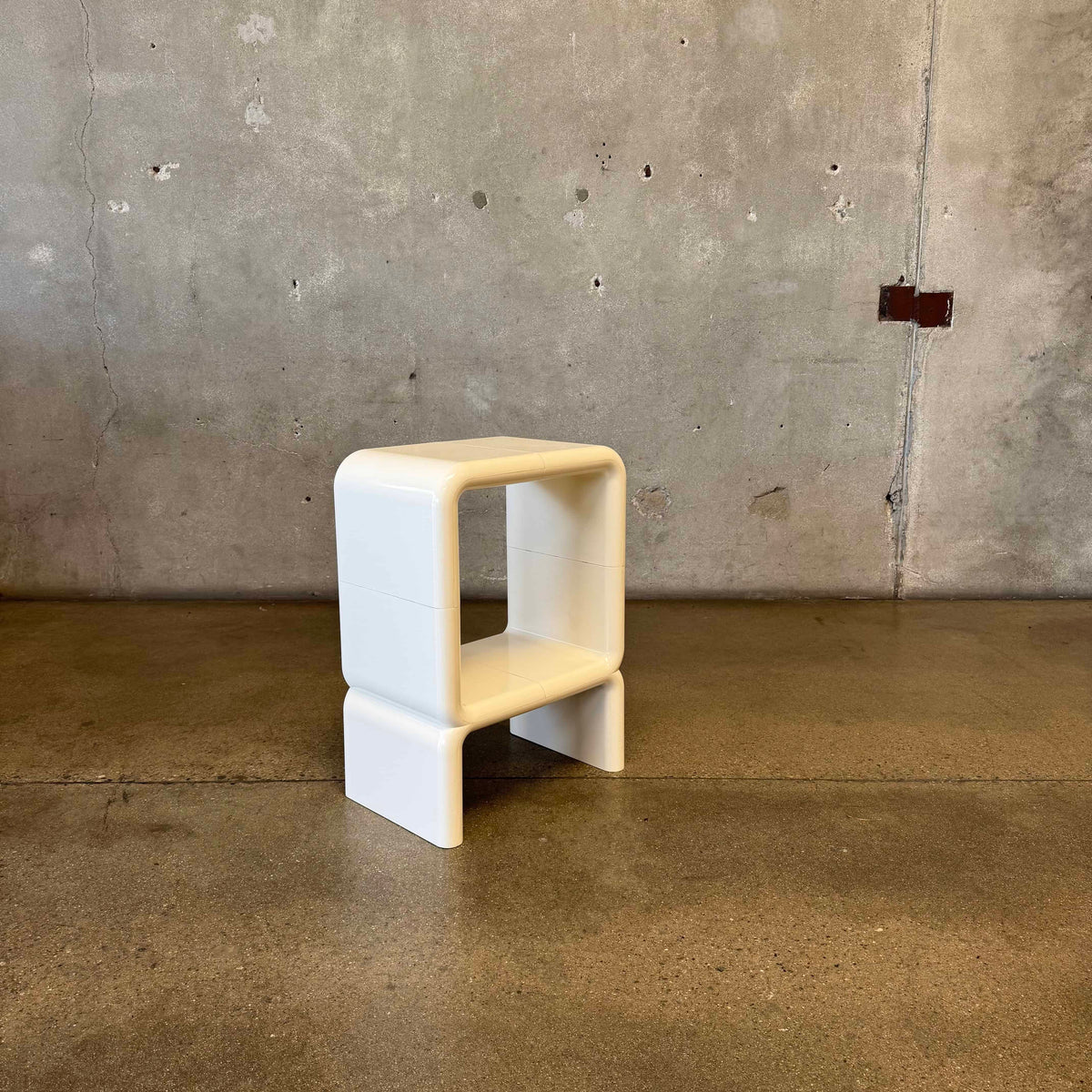 Limbo Style Small Shelf