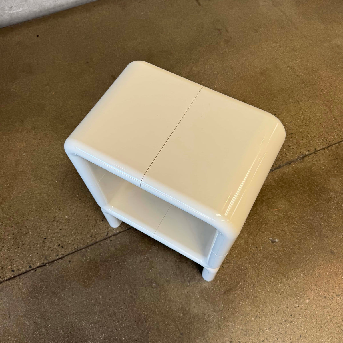 Limbo Style Small Shelf